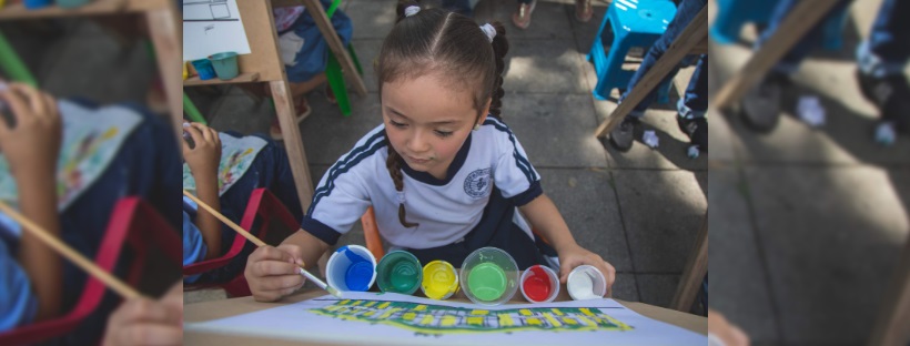 Alrededor de 50 niños de la Capital Musical reconocieron los lugares y estructuras más emblemáticos de Ibagué, en bocetos dibujados por estudiantes del Programa de Arquitectura de nuestra Universidad.